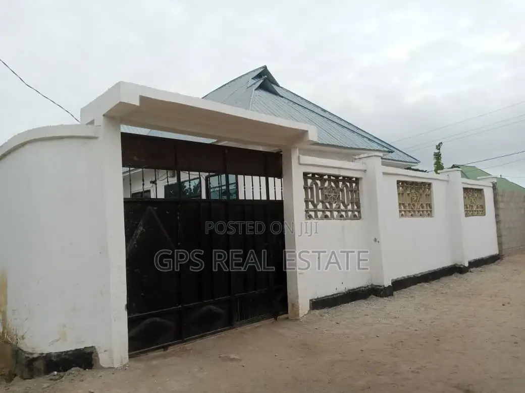 3bdrm House in Mbande Chamazi for sale
