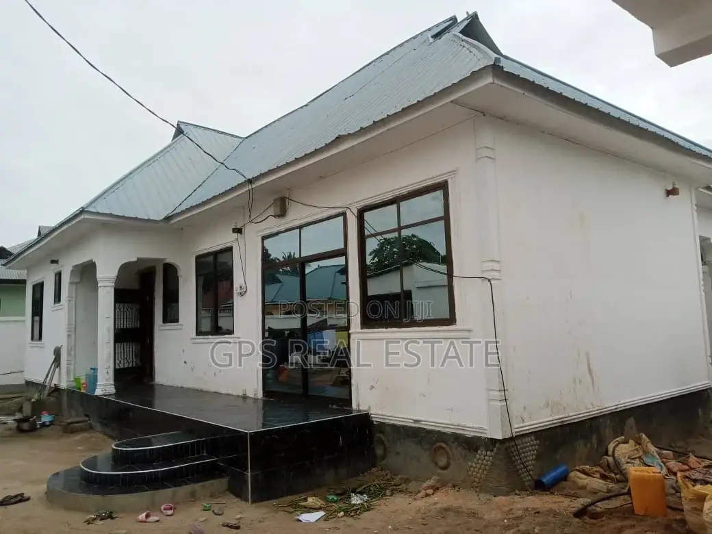 3bdrm House in Mbande Chamazi for sale