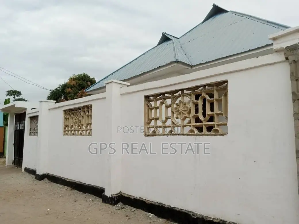 3bdrm House in Mbande Chamazi for sale