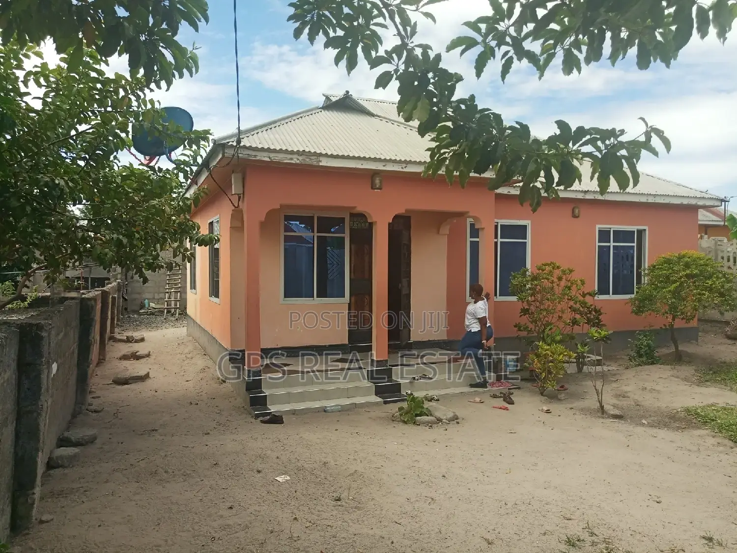 Furnished 3bdrm House in Msongola Njia Ya, Ilala for sale