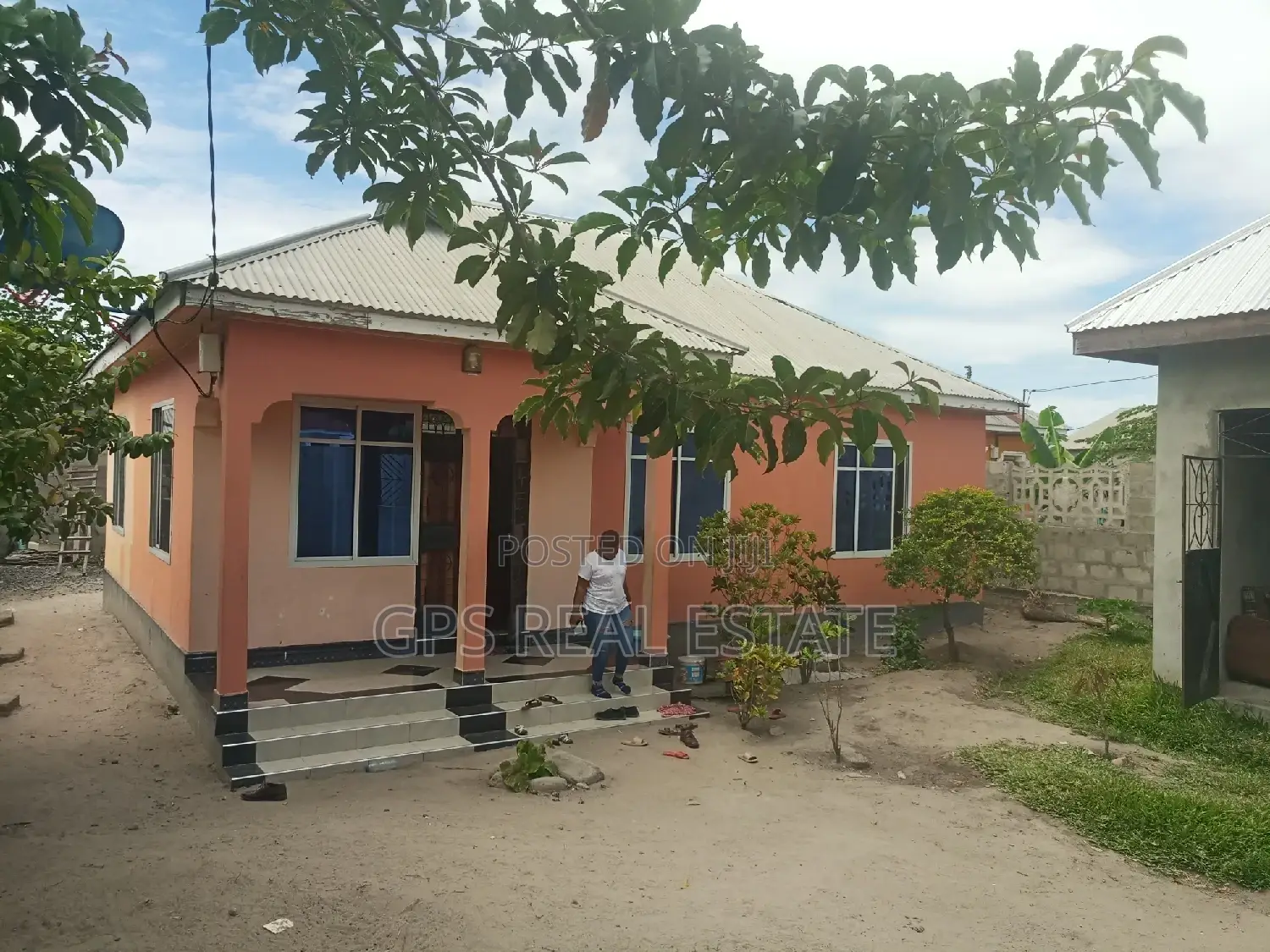 Furnished 3bdrm House in Msongola Njia Ya, Ilala for sale
