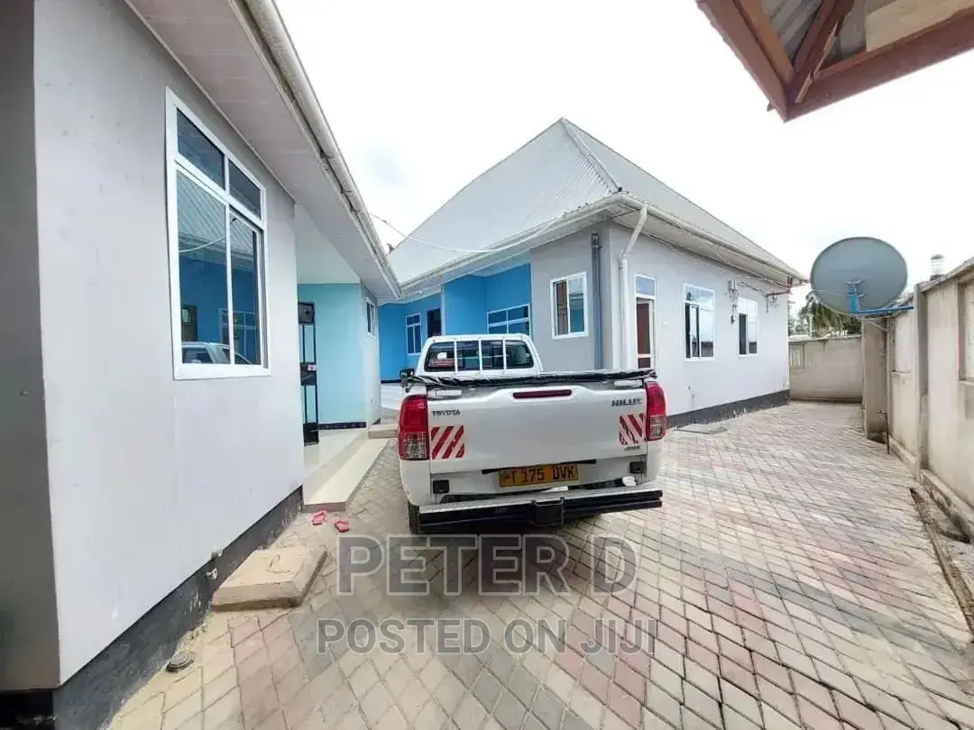1bdrm Apartment in Kimara for rent