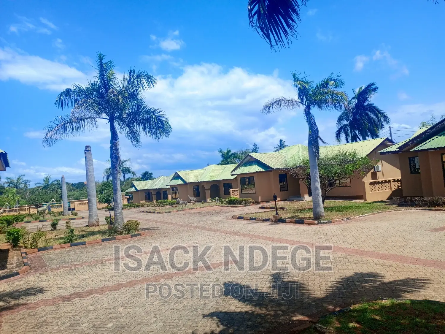Furnished 3bdrm Villa in Bahari Beach, Kinondoni for rent