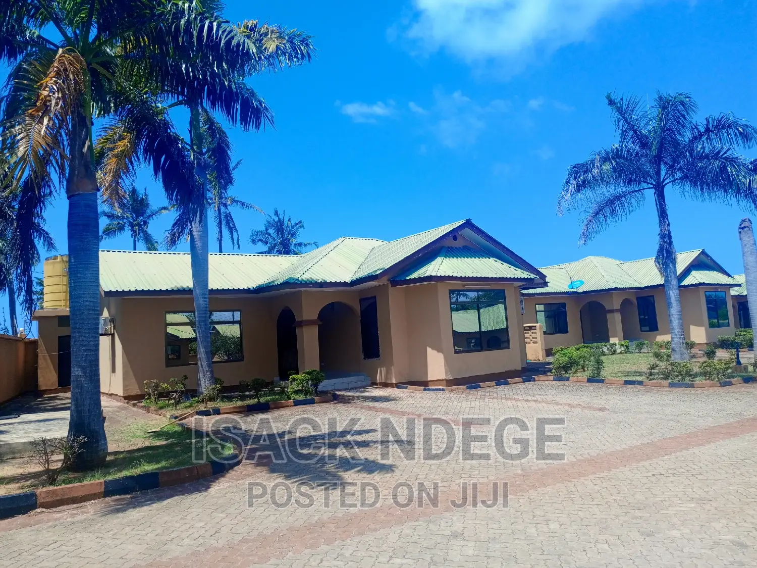 Furnished 3bdrm Villa in Bahari Beach, Kinondoni for rent