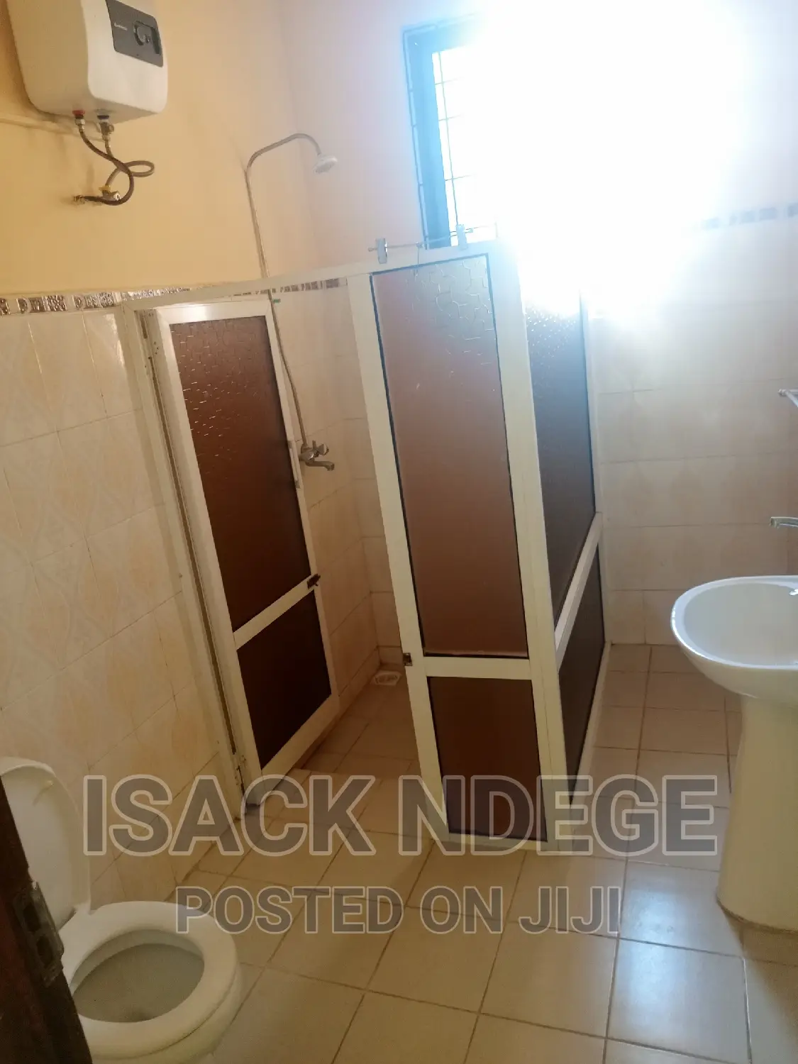 Furnished 3bdrm Villa in Bahari Beach, Kinondoni for rent