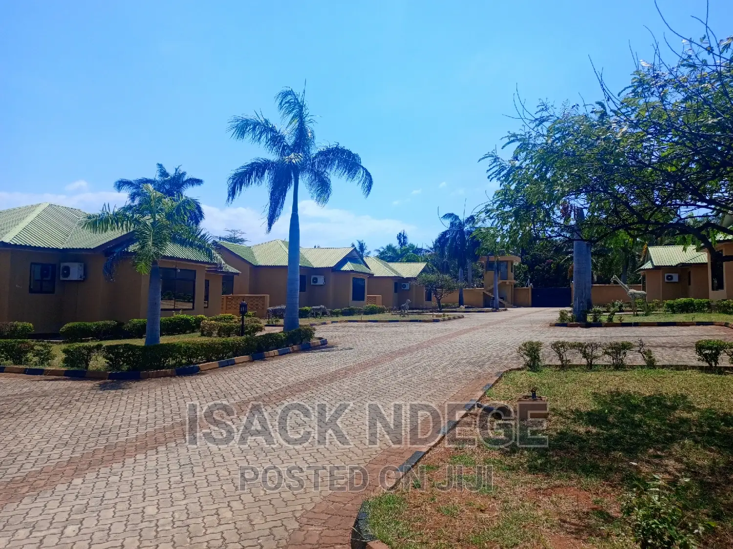 Furnished 3bdrm Villa in Bahari Beach, Kinondoni for rent