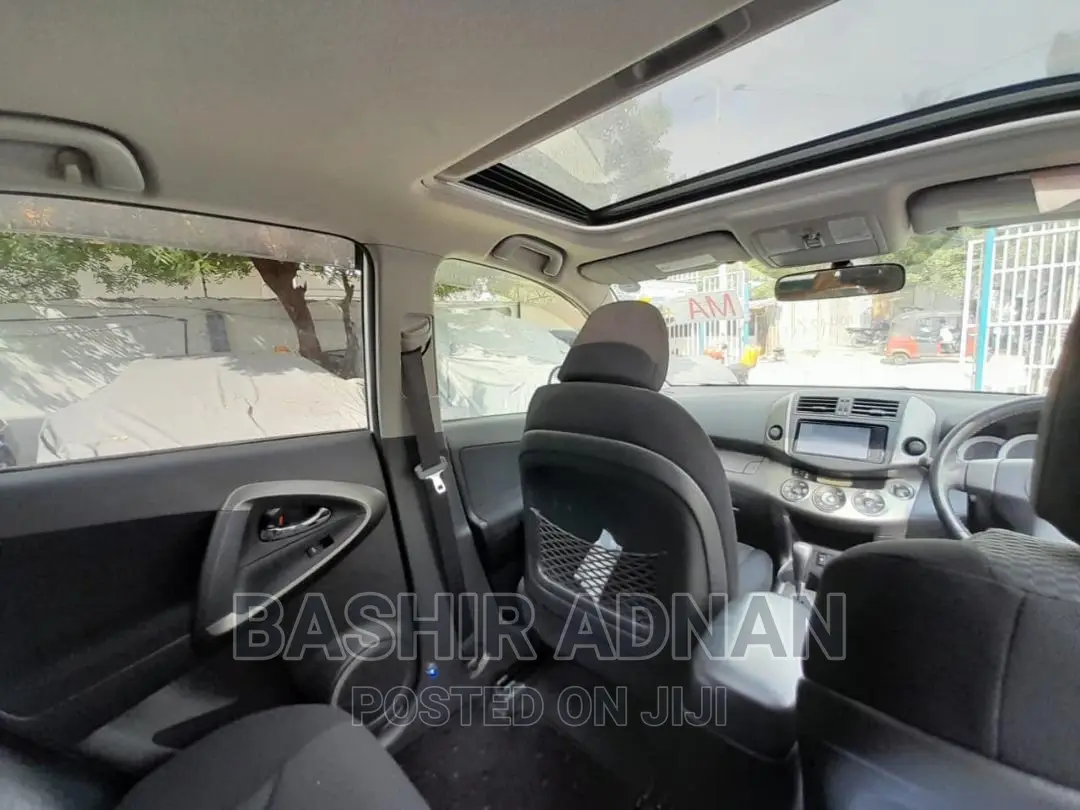 Toyota RAV4 2.4 2008 White