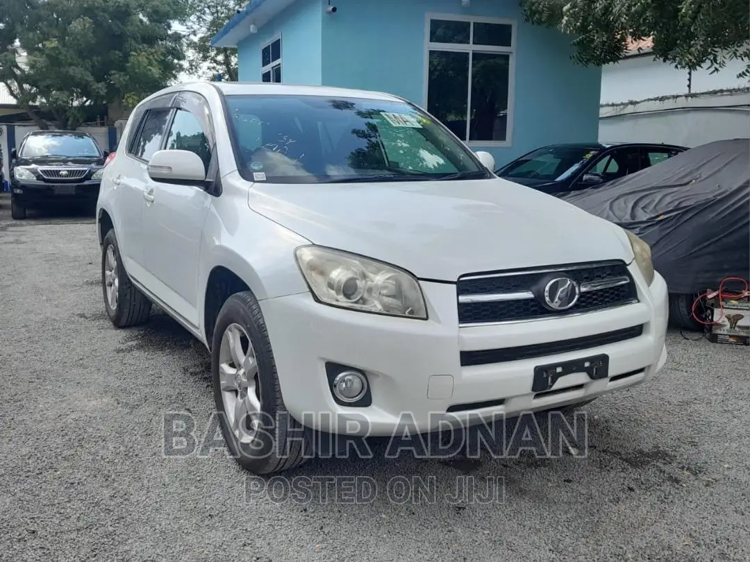 Toyota RAV4 2.4 2008 White
