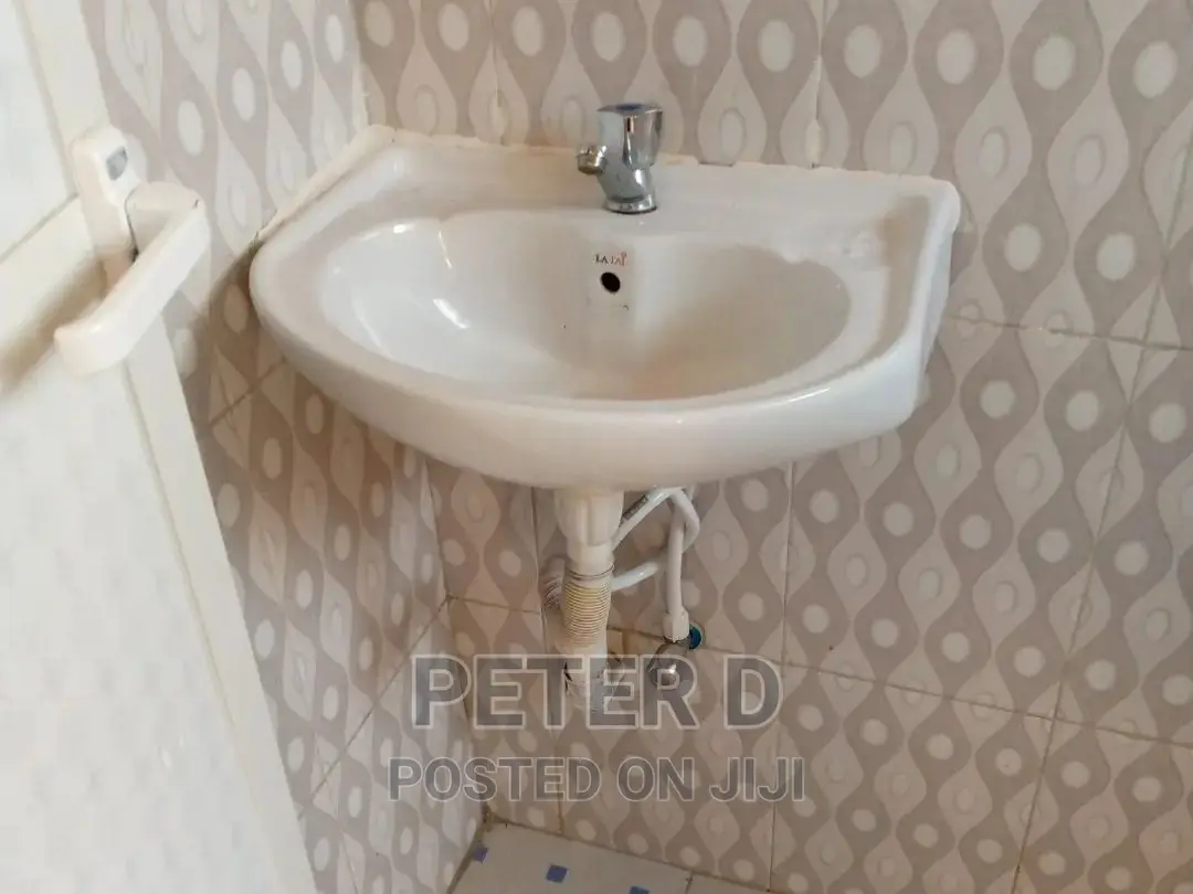 1bdrm Apartment in Kimara for rent
