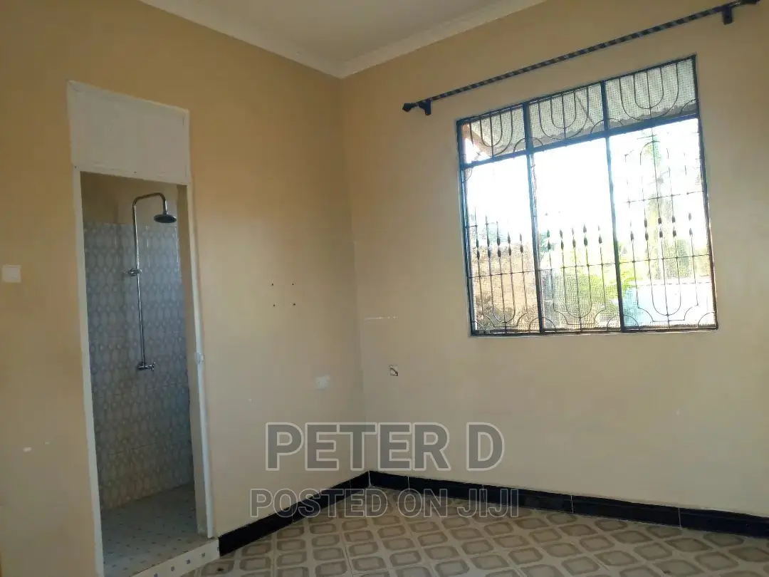 1bdrm Apartment in Kimara for rent