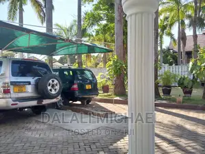 5bdrm House in Mbezibeach for sale