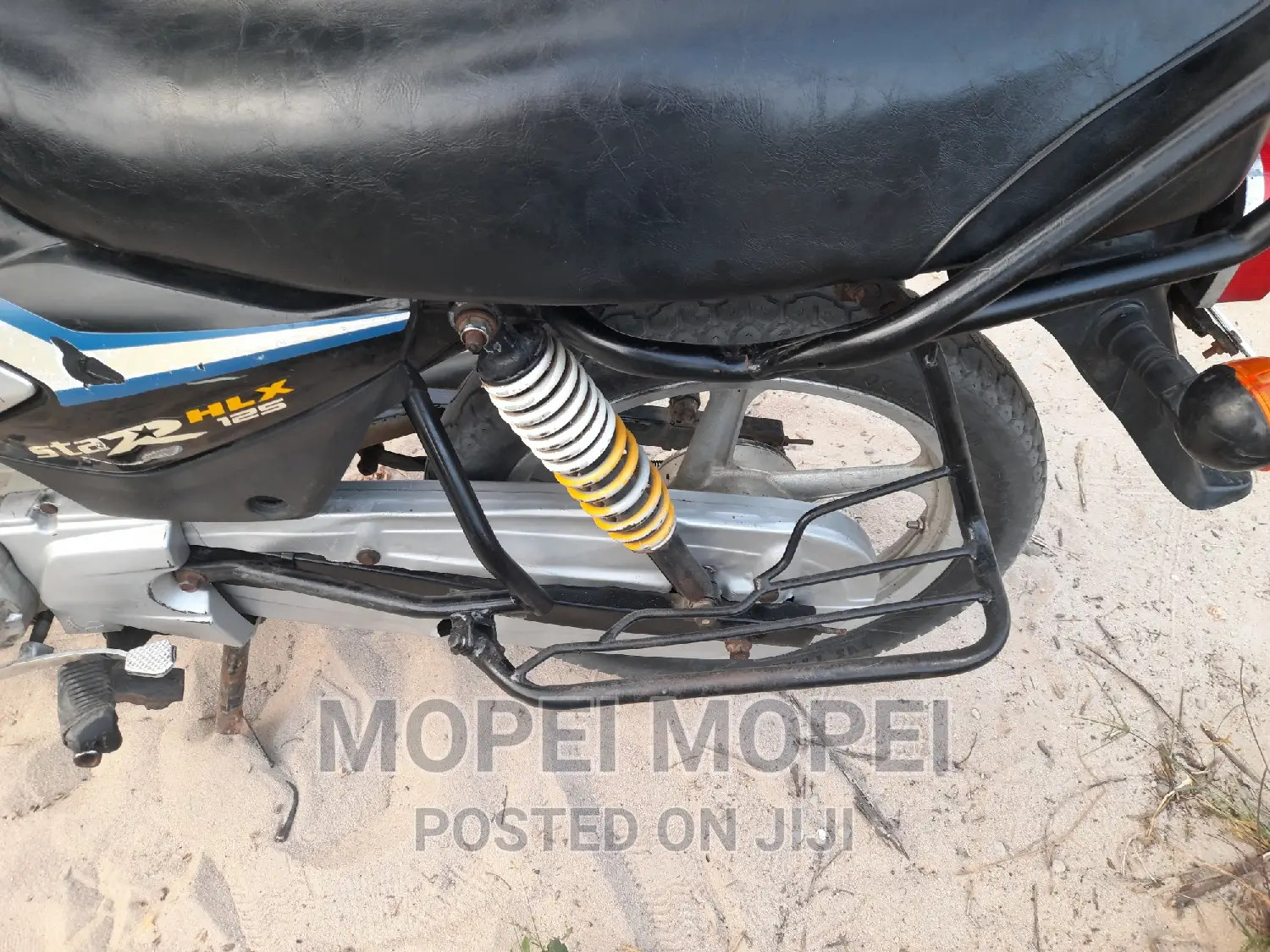 TVS HLX 125 2021 Black