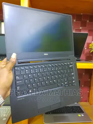 Laptop Dell Latitude 13 7370 8GB Intel Core I5 SSD 256GB