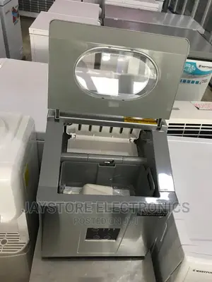 Westpoint Ice Cube Maker Kg 15