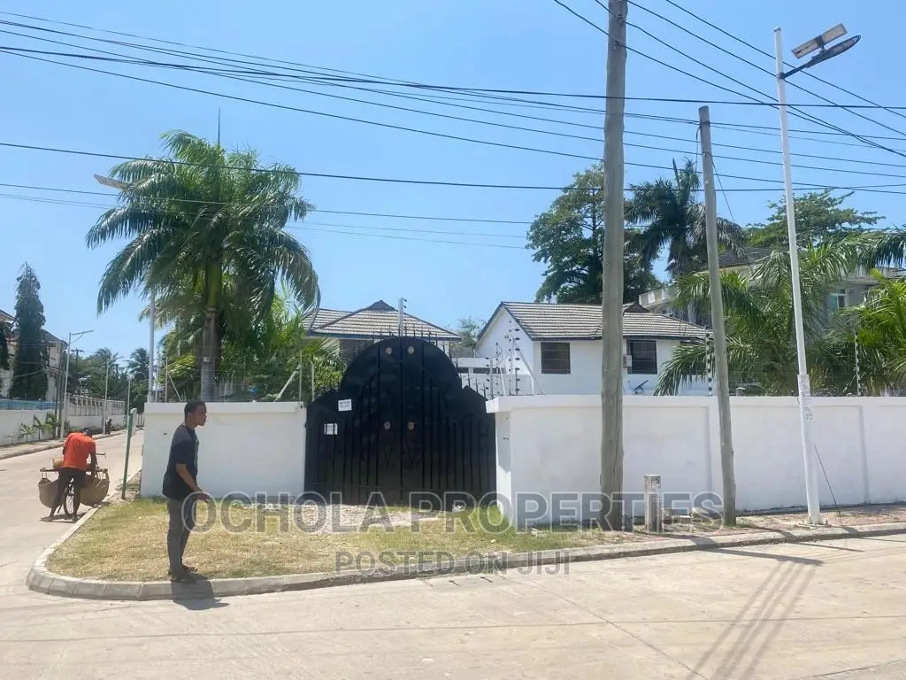 4bdrm House in Mikocheni for sale