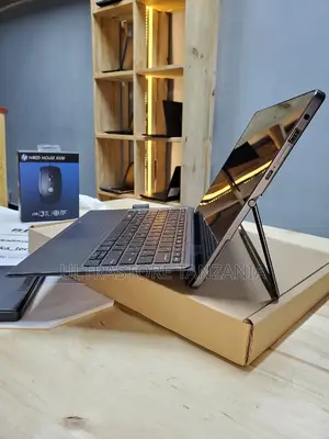 New Laptop HP Pro X2 612 G2 8GB Intel Core I7 SSD 256GB