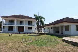 5bdrm House in Bahari Beach, for sale