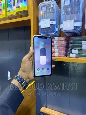 New Apple iPhone XR 128 GB White