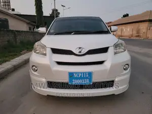 Toyota IST 2010 White