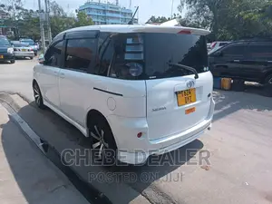 Toyota Sienta 1.5 AWD 2006 White