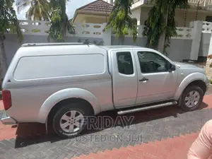 Nissan DoubleCab 1999 Silver