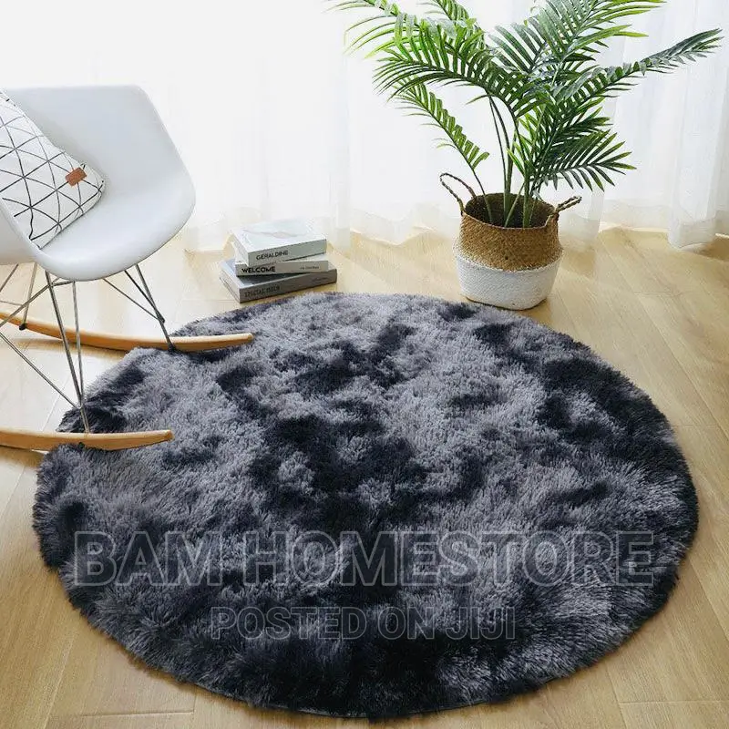 Round Carpets