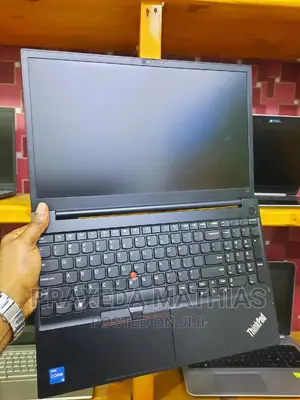 Laptop Lenovo Thinkpad E15 8GB Intel Core I5 SSD 512GB