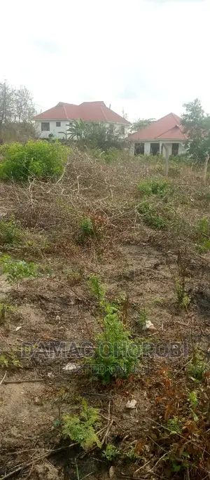 Eneo Kubwa Linauzwa Luguruni