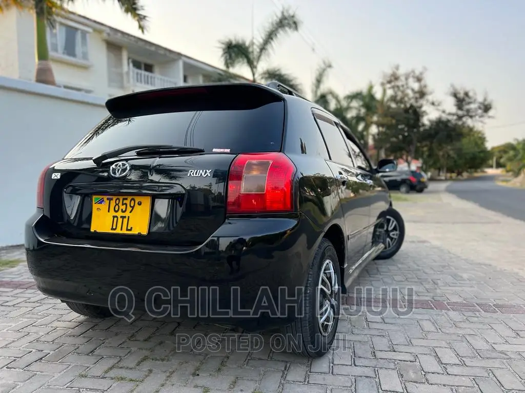 Toyota Corolla RunX 2004 Black