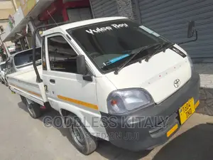 Toyota TownAce 2003 White