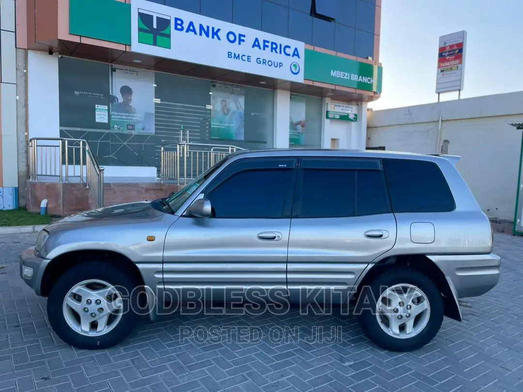 Toyota RAV4 1999 Silver
