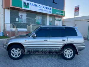 Toyota RAV4 1999 Silver