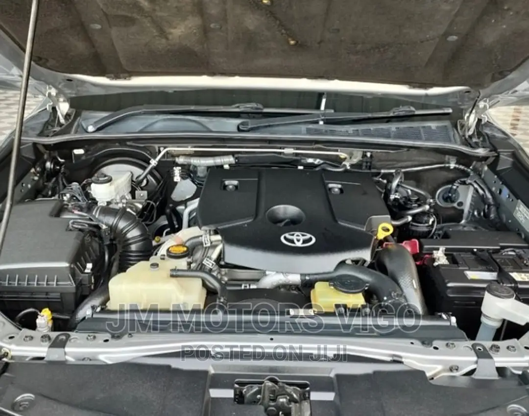 Toyota Fortuner 2016 Silver