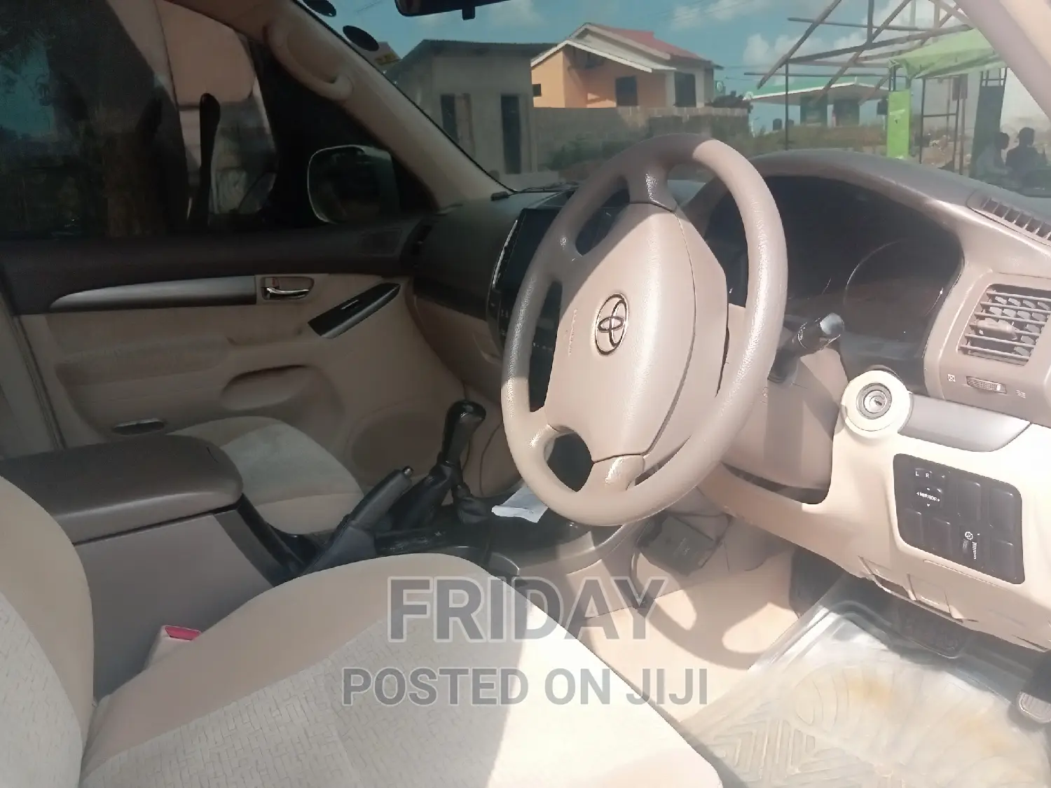 Toyota Land Cruiser Prado 2010 White