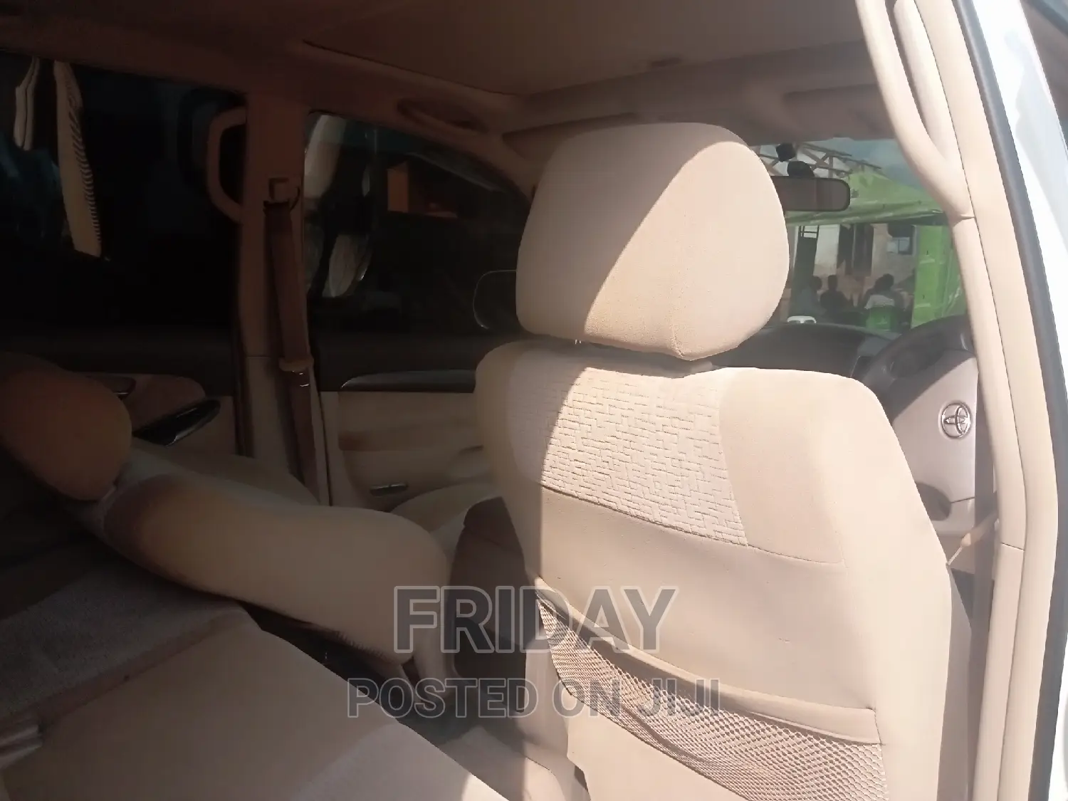 Toyota Land Cruiser Prado 2010 White