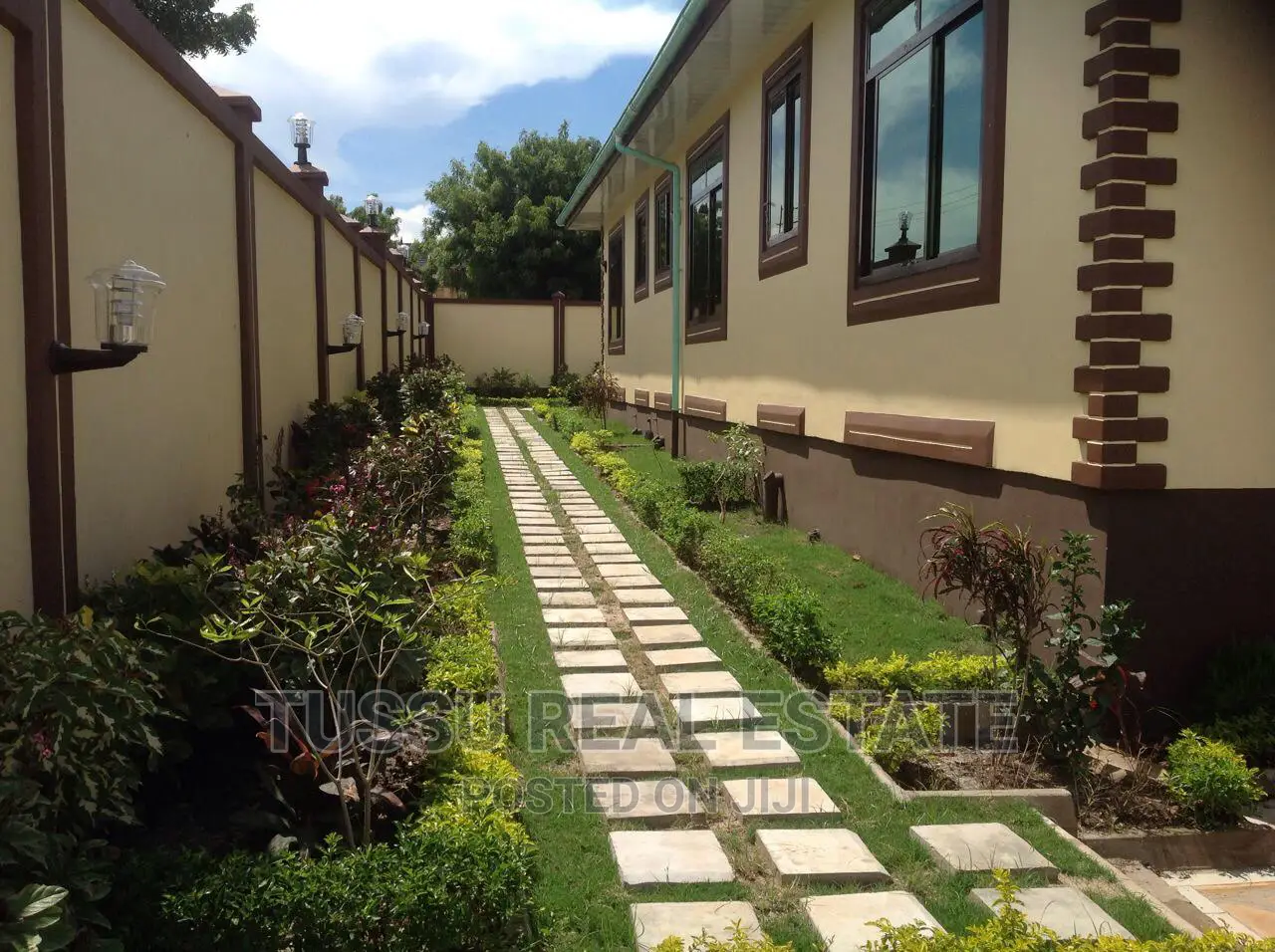 4bdrm House in Tegeta Wazo Hill, Kinondoni for sale