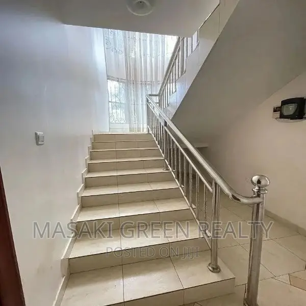 4bdrm House in Wazo Hill, Bunju for sale
