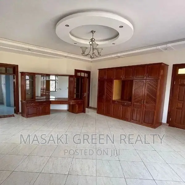4bdrm House in Wazo Hill, Bunju for sale