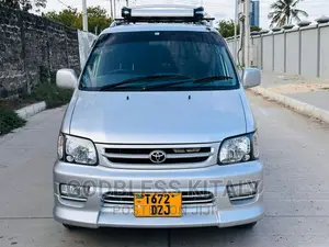 Toyota Noah 2001 Silver