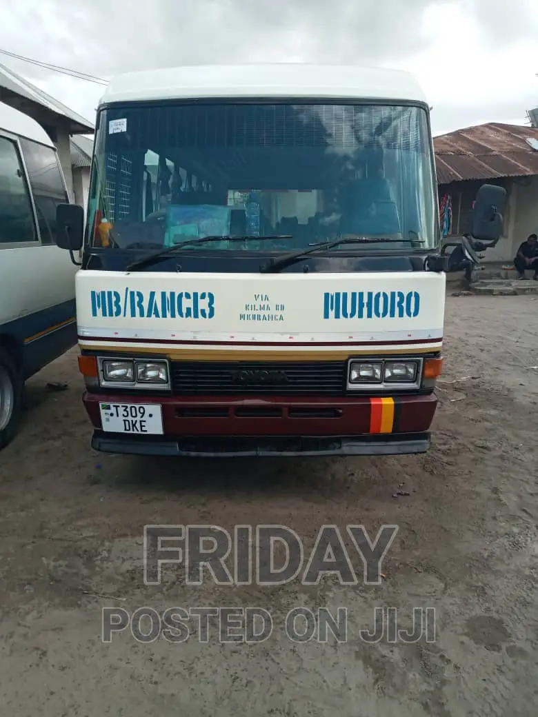 Toyota Coaster 2000 White