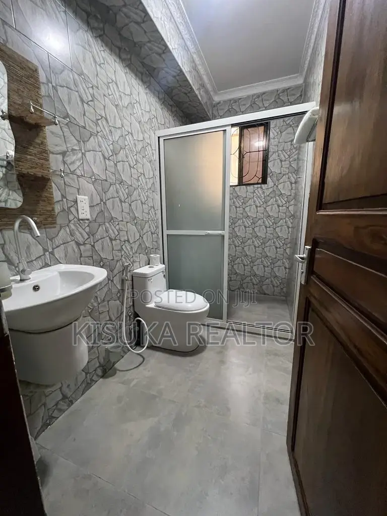 Furnished 2bdrm Apartment in Msasani for rent