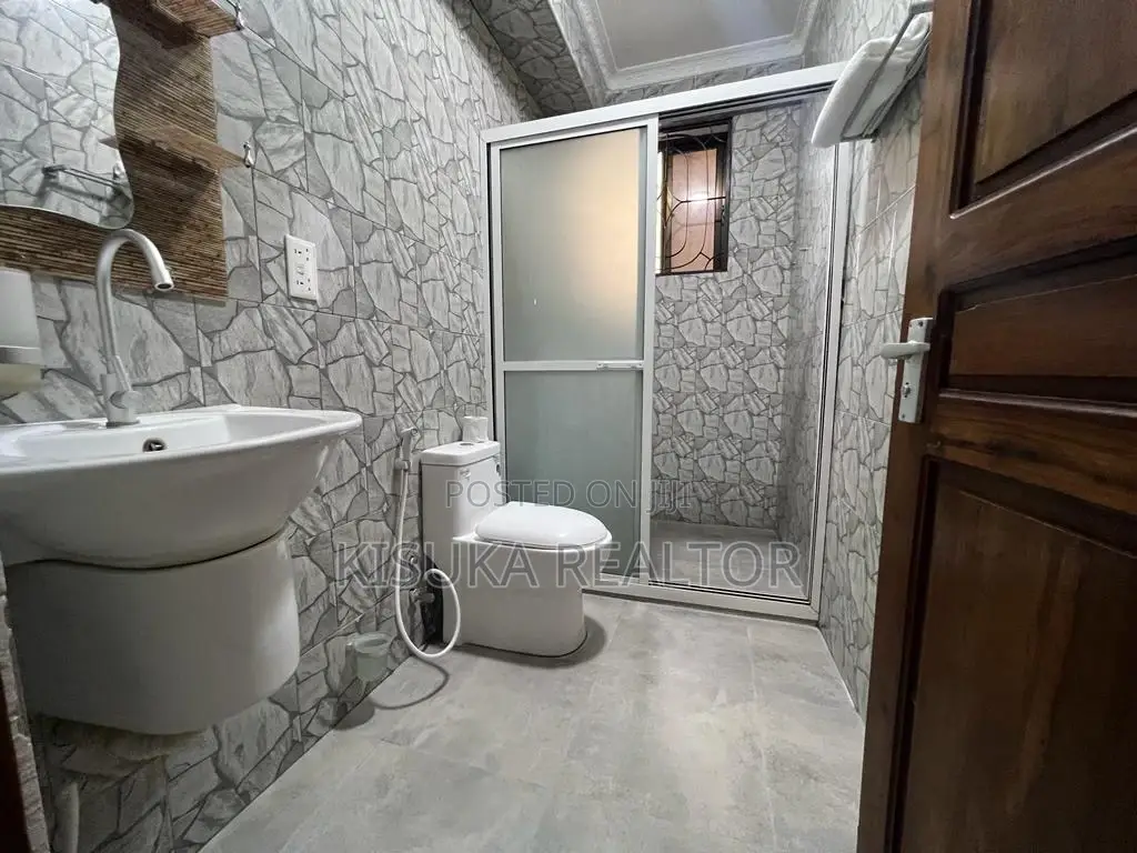 Furnished 2bdrm Apartment in Msasani for rent