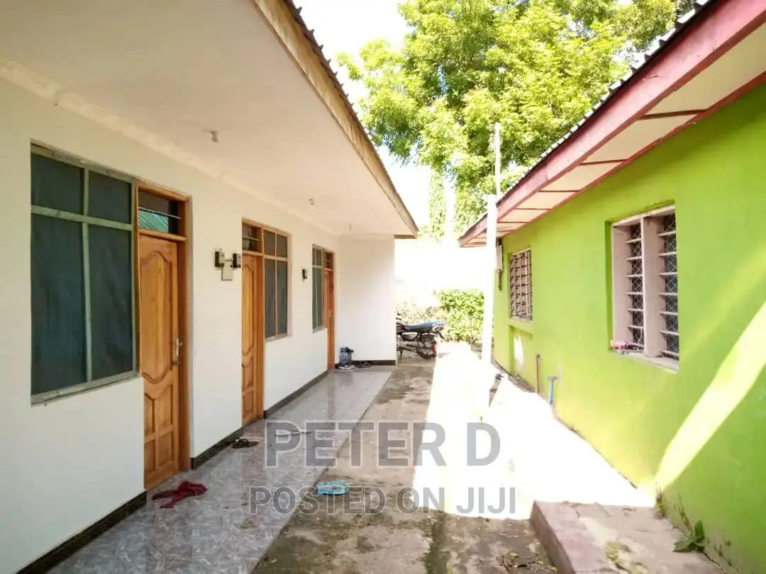 1bdrm Apartment in Kimara for rent