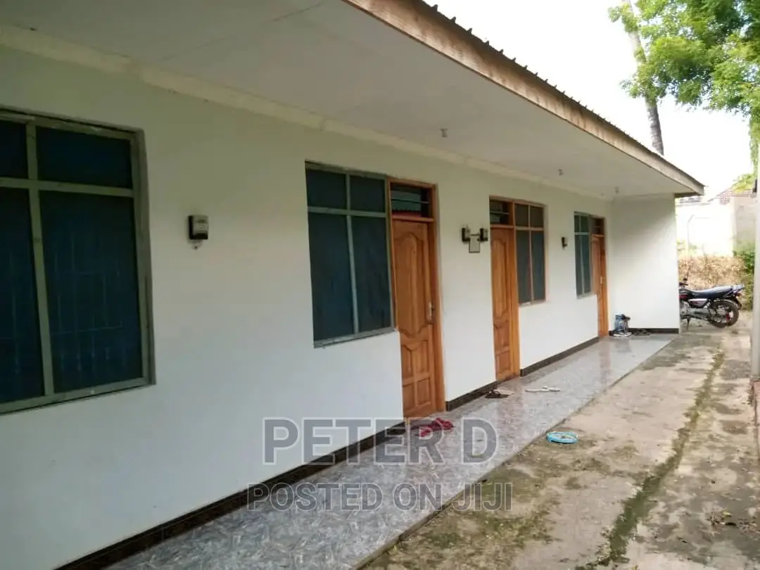 1bdrm Apartment in Kimara for rent