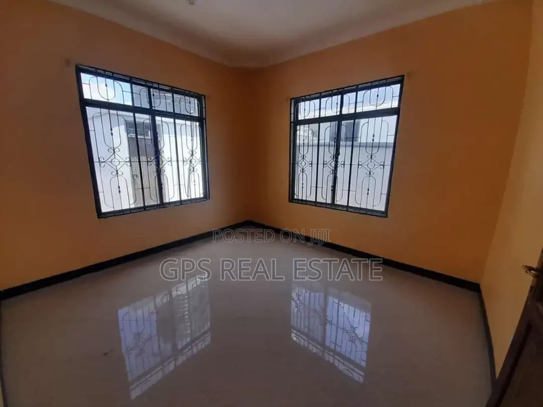 3bdrm House in Kibada, Kigamboni for sale