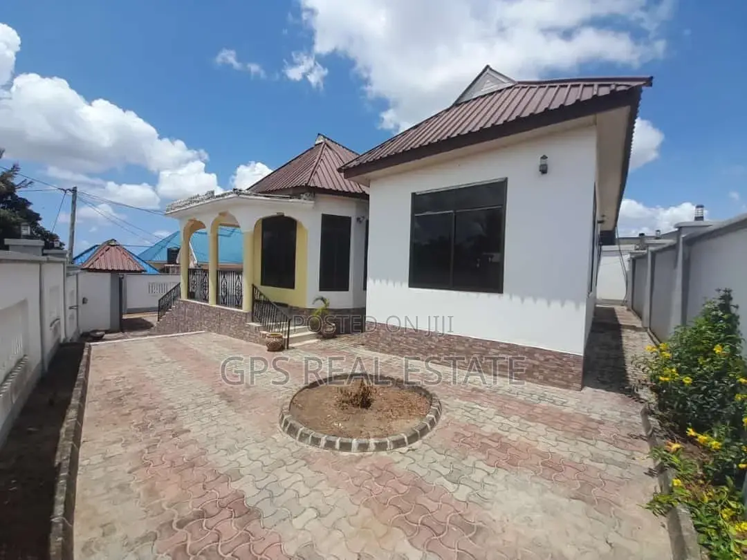 3bdrm House in Kibada, Kigamboni for sale
