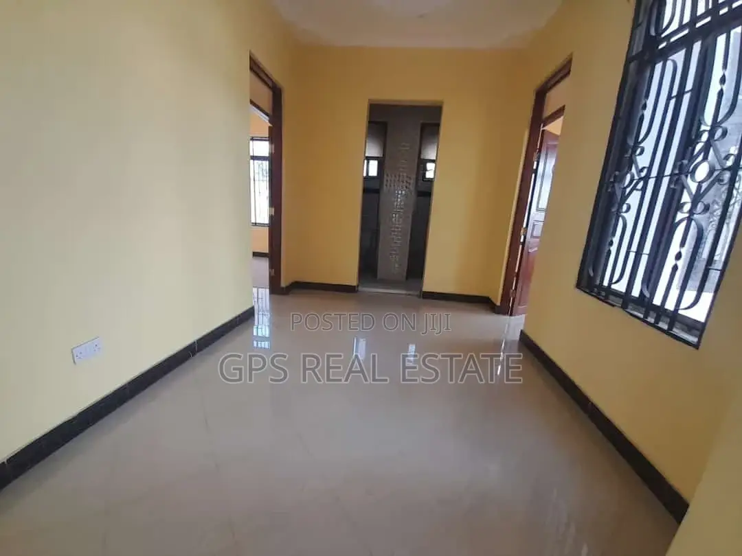 3bdrm House in Kibada, Kigamboni for sale
