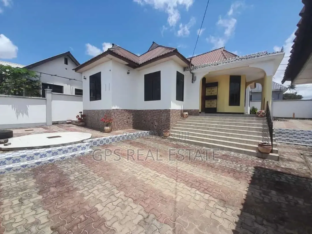 3bdrm House in Kibada, Kigamboni for sale