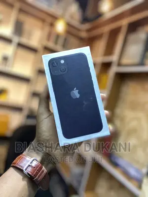 New Apple iPhone 13 128 GB Black