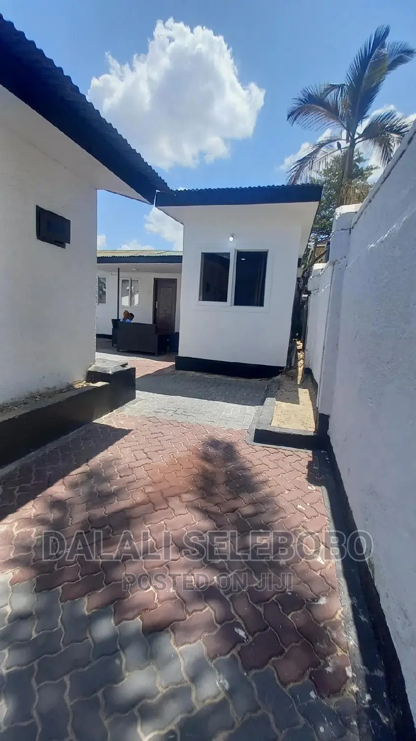 Furnished 1bdrm Bedsitter in Mikocheni B Rose for rent